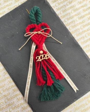 48  α  γουρι  μακραμε καρδια (1)